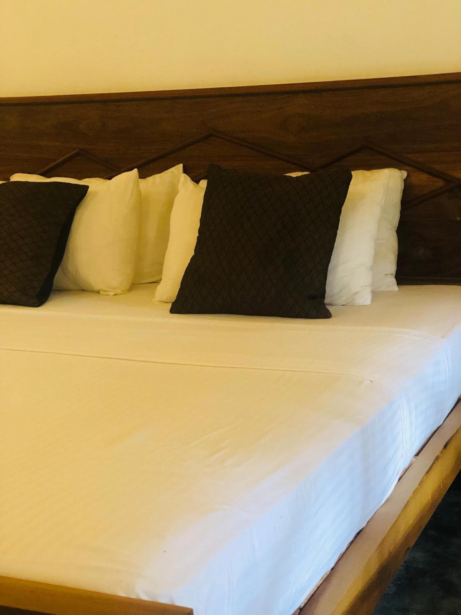 Landa Holiday House Белиулойя Экстерьер фото